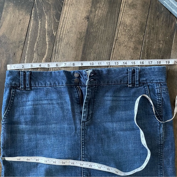 Gap Jean skirt - Picture 2 of 4